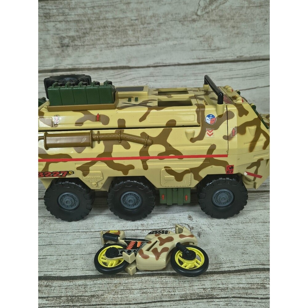 Vintage 1996 Lanard The Corps! World Force APC Armoured Personnel Carrier